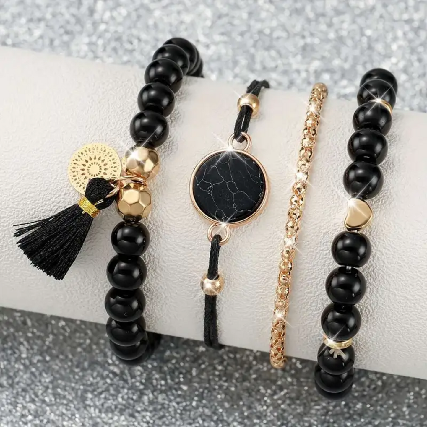 SET 5 PIEZAS RELOJ NEGRO + PULSERAS
